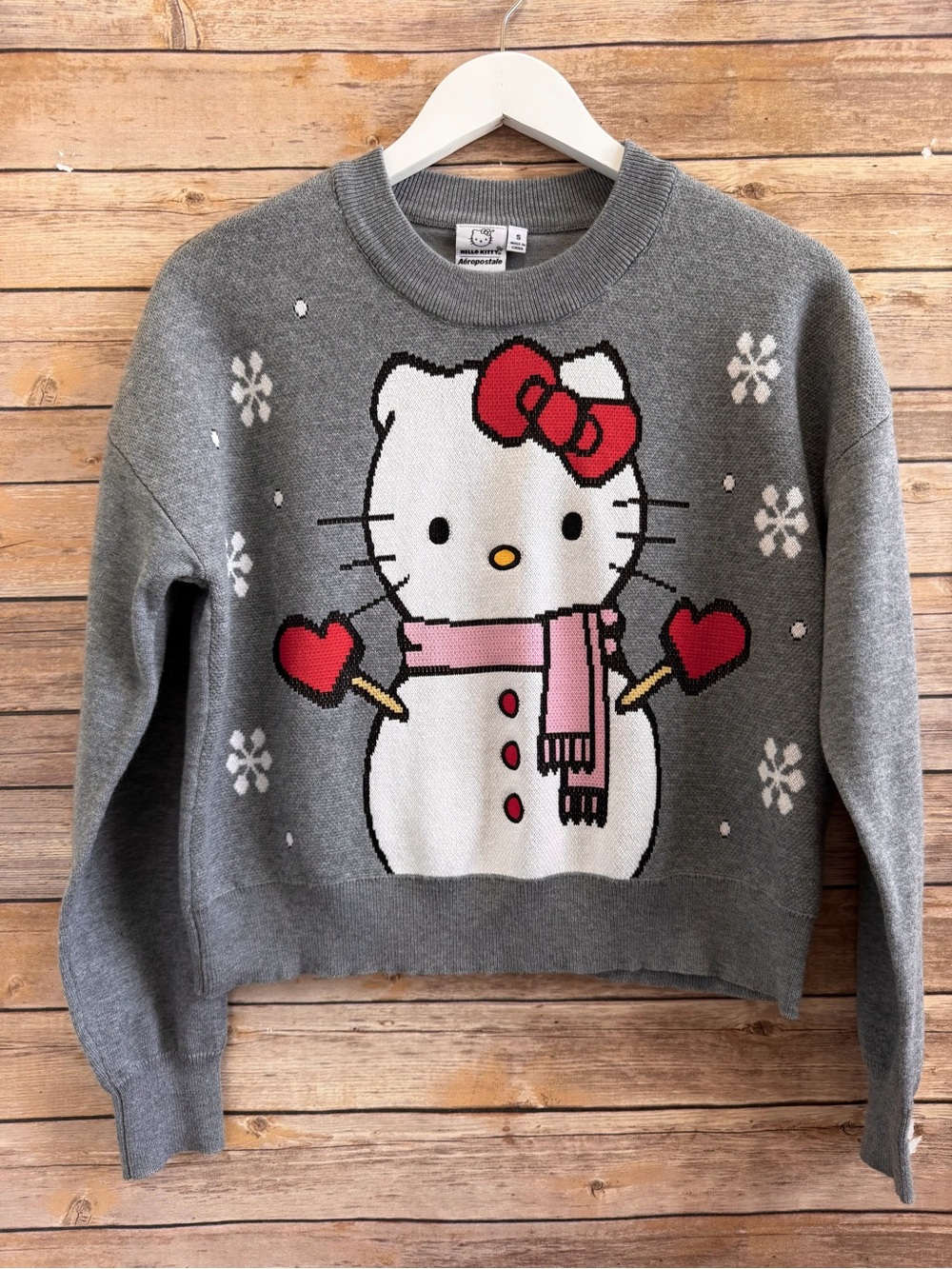 Hello Kitty Aeropostale Gray Snowman Snowflake Sweater Size Small